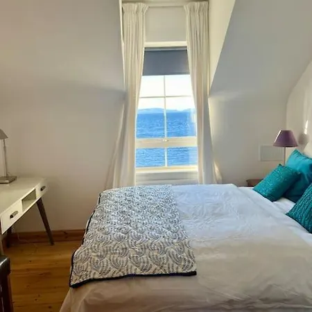 Spectacular Sea Views 3 Bedroom Holiday home Tullaghan