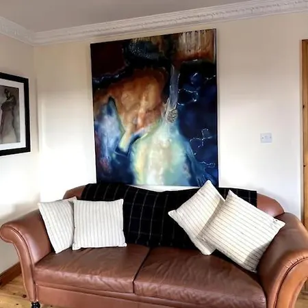 Spectacular Sea Views 3 Bedroom *